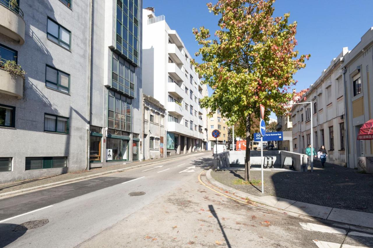 Travel And Live Faria Guimaraes Apartment Porto Exterior photo